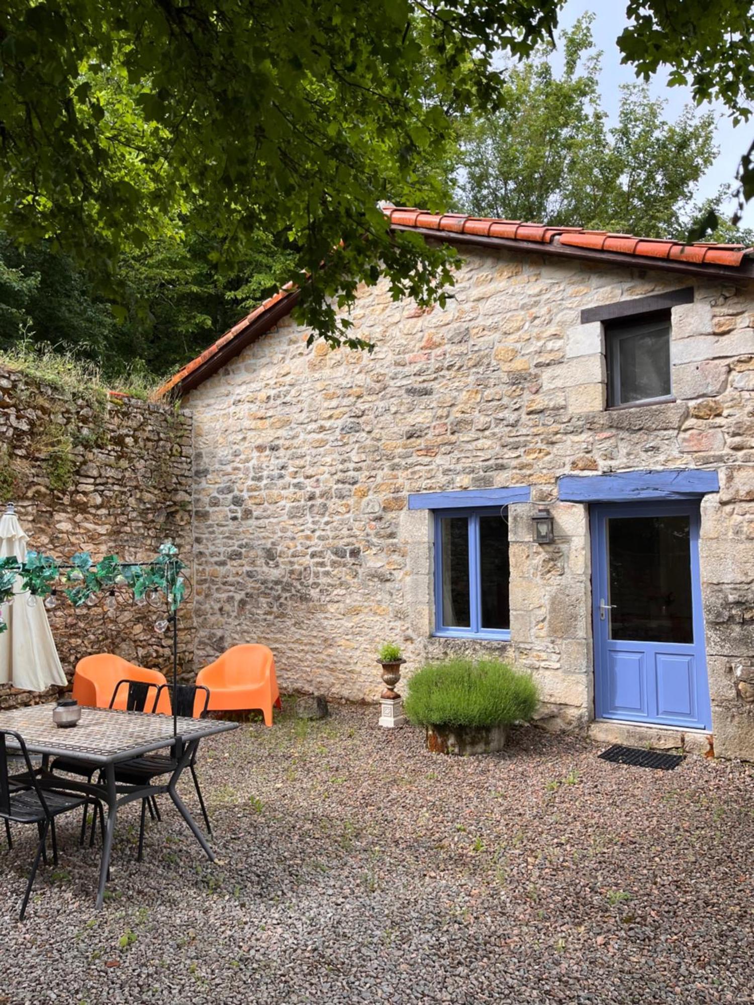 Le Plantier 1 Apartment Beaulieu-sur-Sonnette